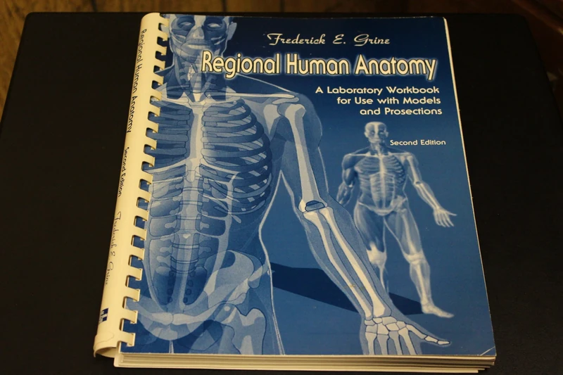 Regional Human Anatomy: A Laboratory Workbook For Use With Models and Prosections