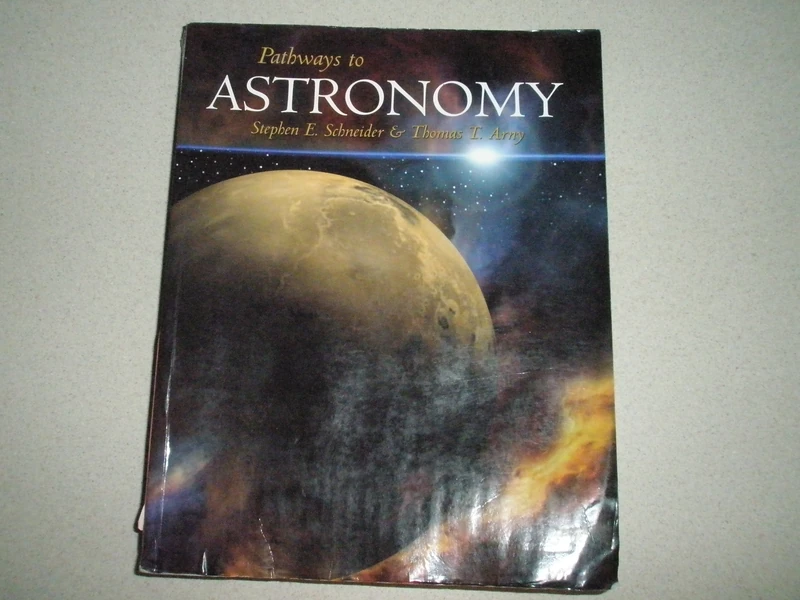 Pathways to Astronomy with Starry Nights Pro CD-ROM (v.3.1)