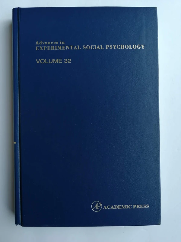 Advances in Experimental Social Psychology (Volume 32)
