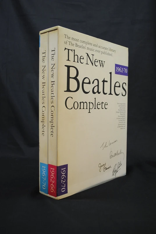 The New Beatles Complete Volumes 1 and 2. Piano, Vocal And Guitar.: 2 Books in Slipcase