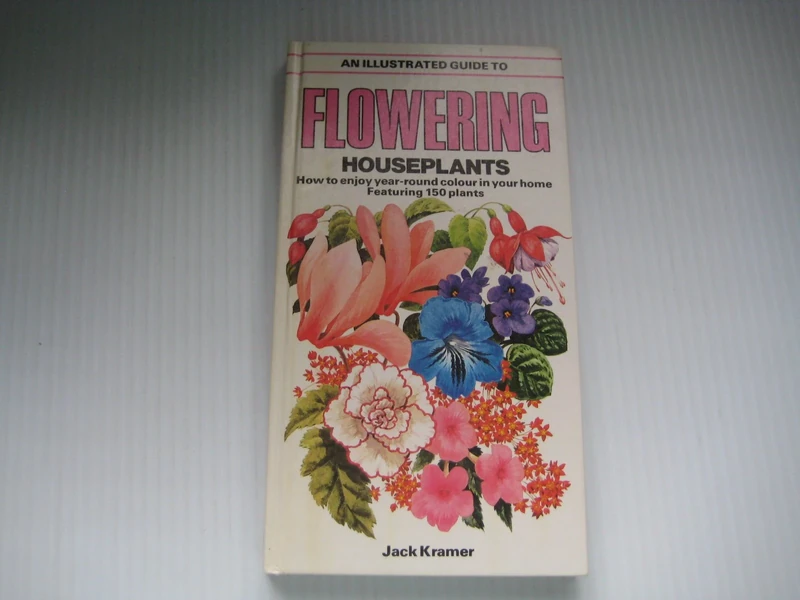 An Illustrated Flowering Houseplants - Year-Round Colour Guide