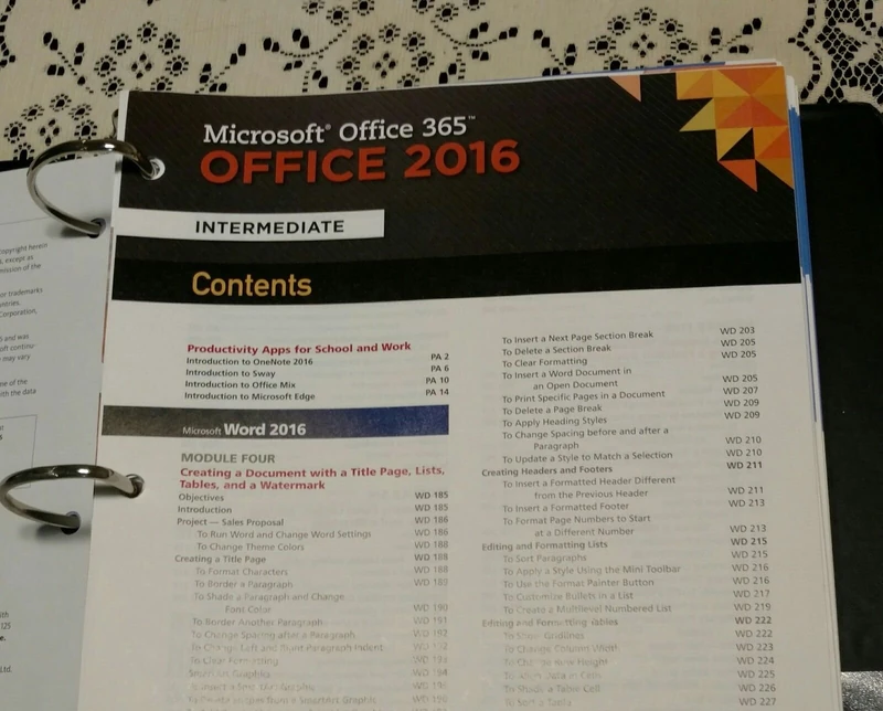 Shelly Cashman Series Microsoft Office 365 & Office 2016: Intermediate, Loose-Leaf Version