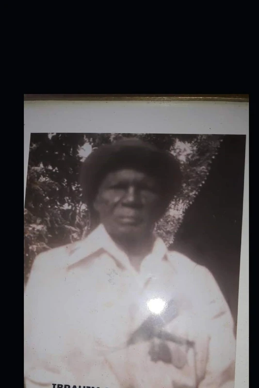 THE LUO OF AFRICA: ITS HEROES, RIDDLES, PARABLES, WISE SAYINGS AND CULTURAL PRACTISES: 4 (Genealogical Series by Prof Augustine Afullo JKDM)