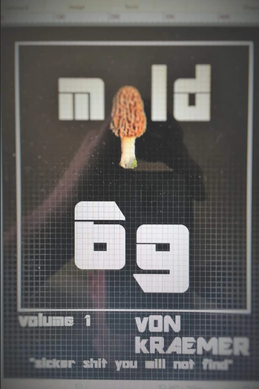 MOLD 69: The Original The Hyphea Strain; Mold 69 collector edition: 1 - Image 1
