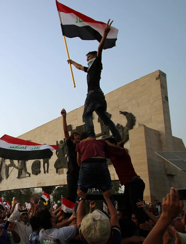 State and Society in Iraq: Citizenship Under Occupation, Dictatorship and Democratization (Library of Modern Middle East Studies)