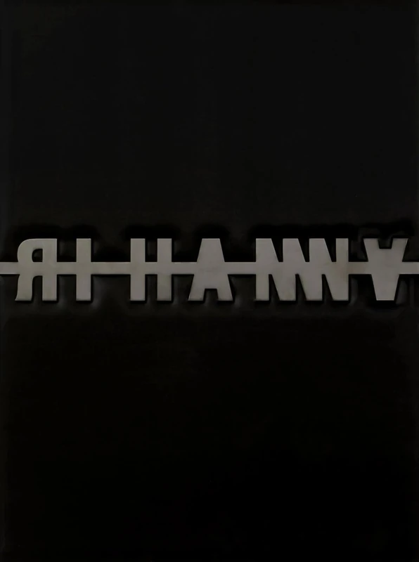 Rihanna: Queen Size - Image 1