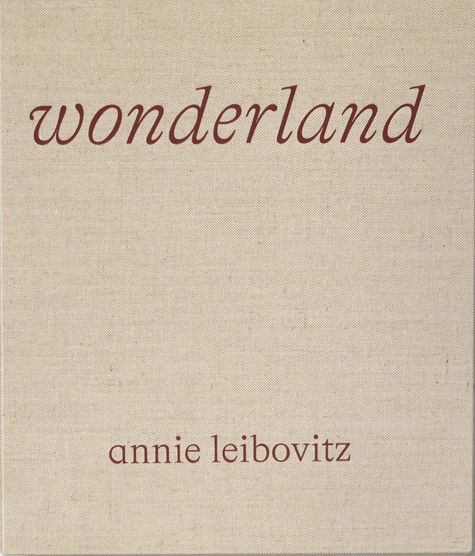 Phaidon Press Wonderland - Annie Leibovitz Fashion Anthology