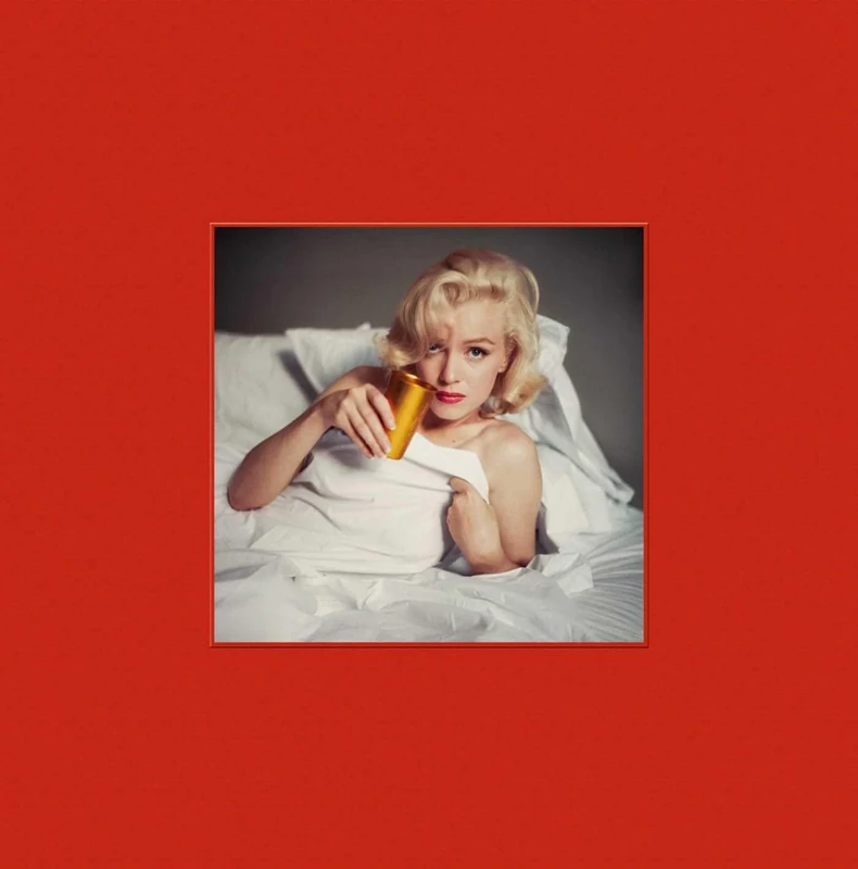 The Essential Marilyn Monroe - The Bed Print: Milton H. Greene: 50 Sessions (ACC Collector’s Editions)
