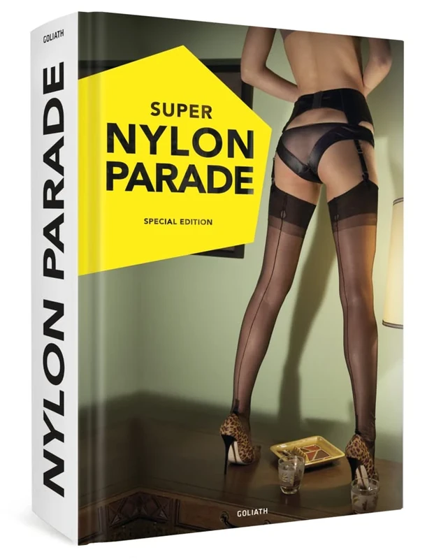 SUPER NYLON PARADE: Sexy girls, sexy legs, sexy nylons