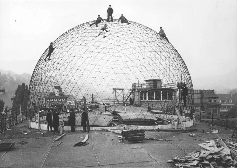 TECHNOSCAPE The Architecture of Engineers: Engineering the Present and the Future