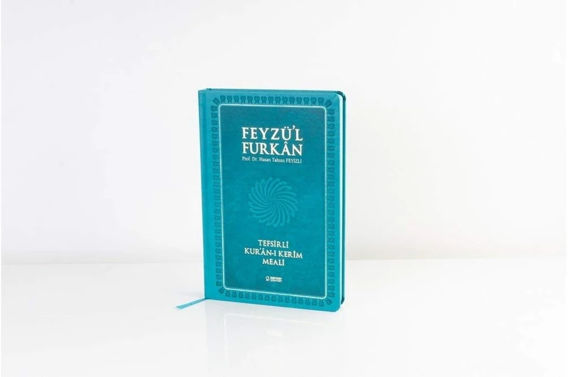 Feyzü'l Furkan Tefsirli Kur'an-i Kerim Meali (Büyük Boy - Sadece Meal - Ciltli): Dikkat, Renk Tesadüftür