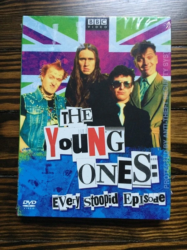 Young Ones: Every Stoopid Episode (3pc) (Std) [DVD] [1991] [US Import]