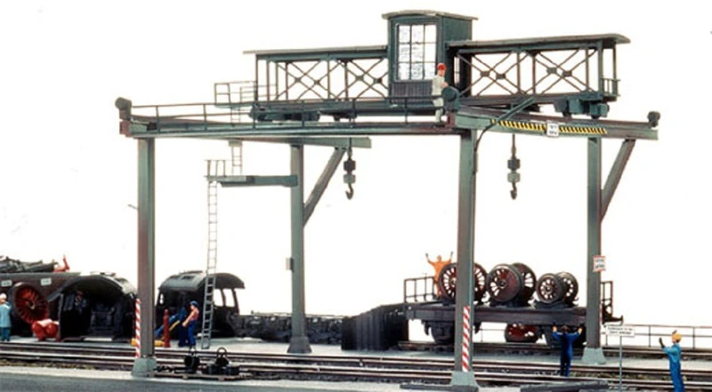 Piko 61102 - Portal Crane - Image 1