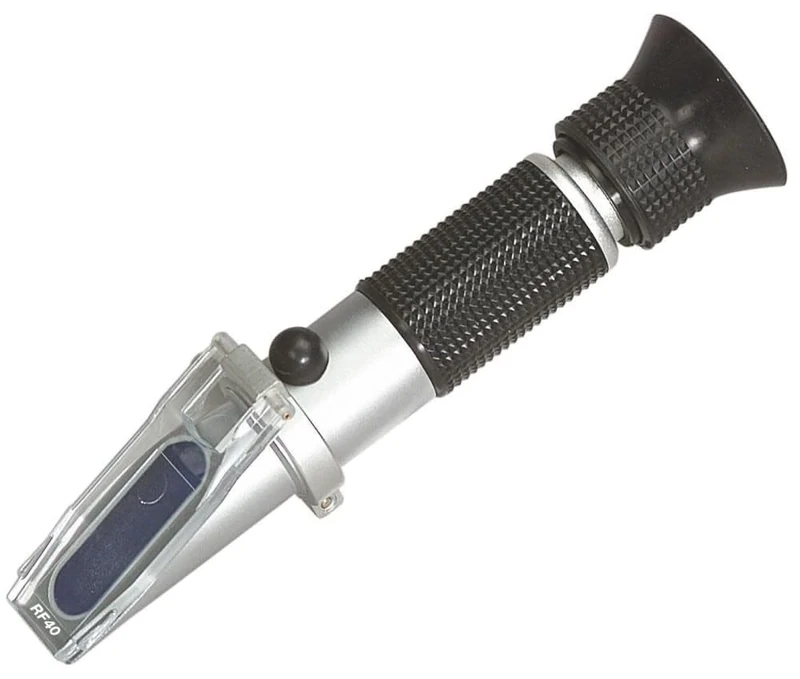 Extech RF40 Battery Acid and Engine Coolant Refractometer