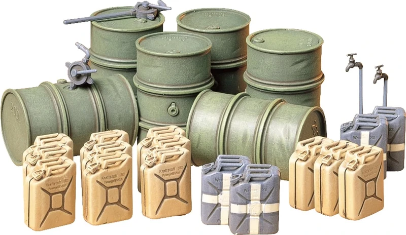 Tamiya 300035186 1:35 Diorama German Barrels & Canisters Set