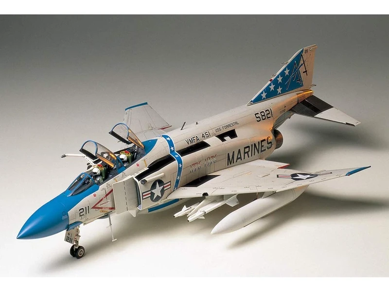 TAMIYA 1:32 jet fighter, Mc Donnell Douglas F-4J Phantom II, 300060306, Navy