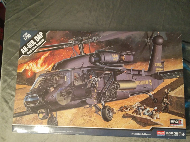 Academy 1:35 - Sikorsky AH-60LDAP Black Hawk