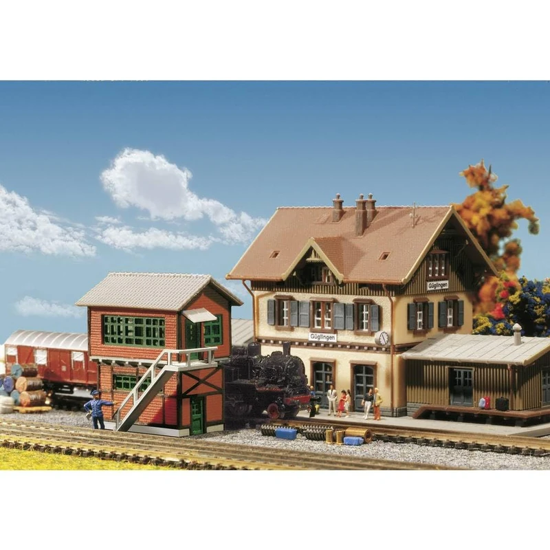 Faller 282717 Z Scale Half-Timbered Building with Staircase