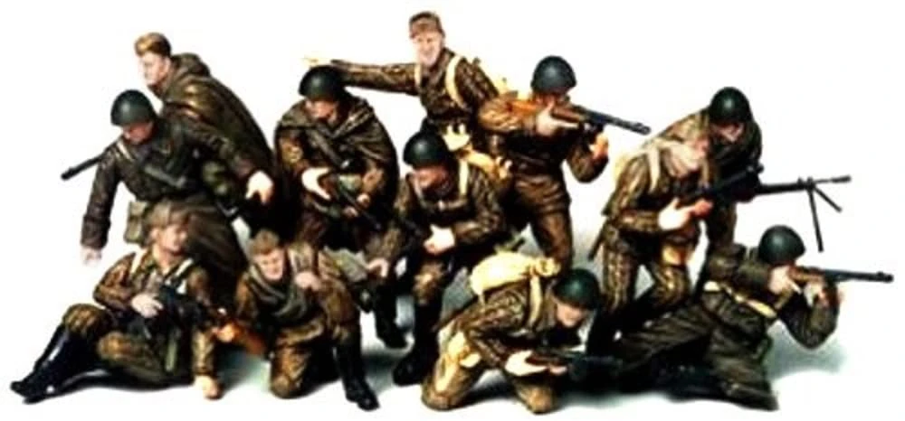 Tamiya 300035207, 1:35 WWII figure-set Russian infantry attack (12).
