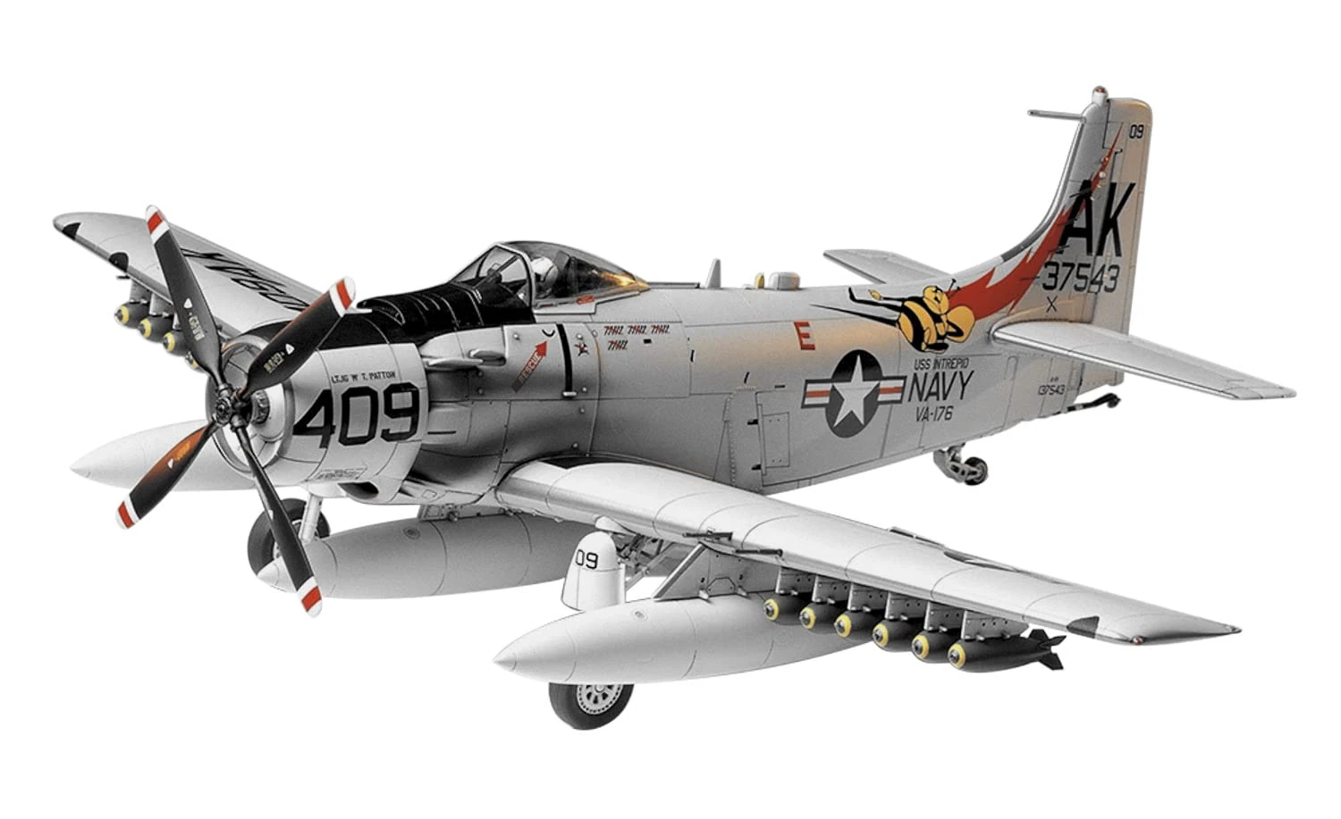 Tamiya 300061058-1:48 WWII USN Douglas A1-H Skyraider