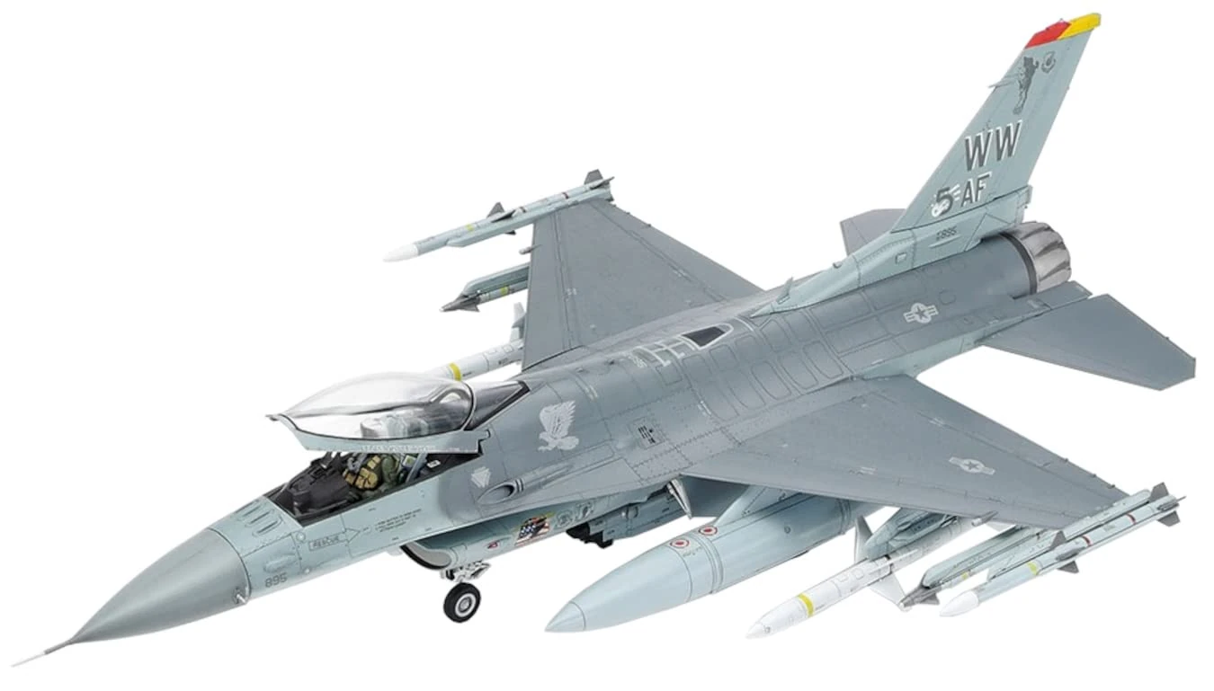 Tamiya TM61098 Lockheed F-16CJ Falcon Model KIT