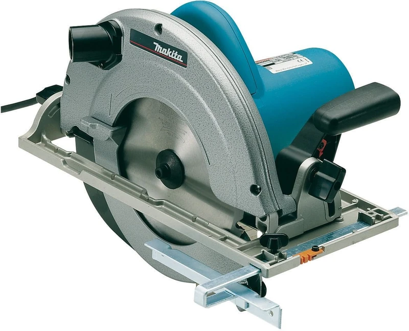 Makita 240V 235mm Circular Saw Supplied in A Makpac Case, 5903RK/2