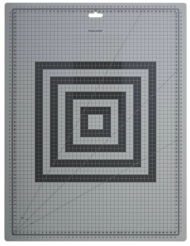 Fiskars Cutting Mat A2 (45 x 60 cm/18 x 24 Inch), Cut Resistant, 1003895
