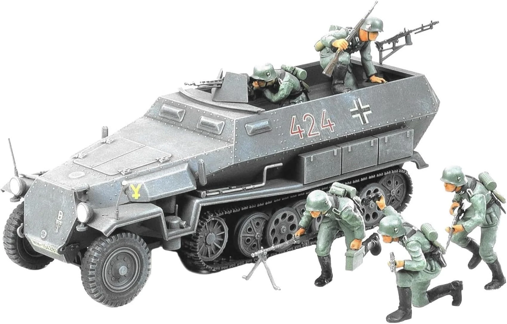 German Hanomag Sd.Kfz.251/1 Military 1:35 Plastic Model Assembly Kit