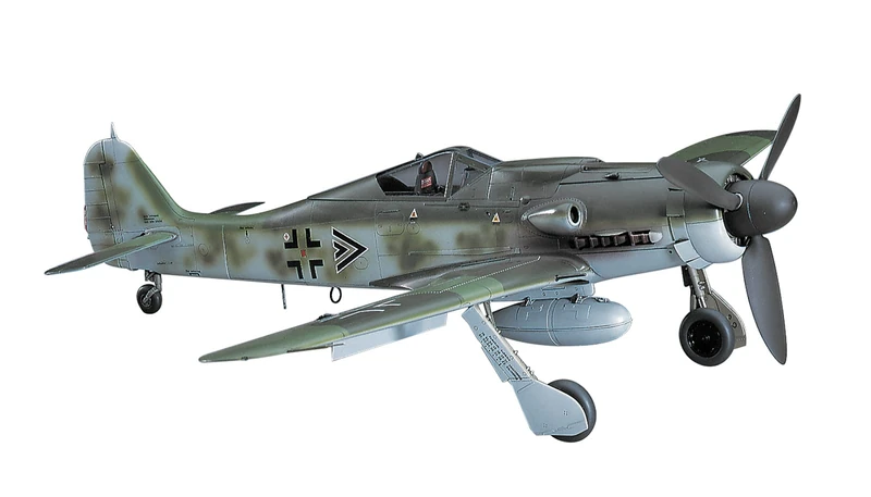 Hasegawa Fockewulf FW190D-9 Model Kit - Accurate Scale Aircraft
