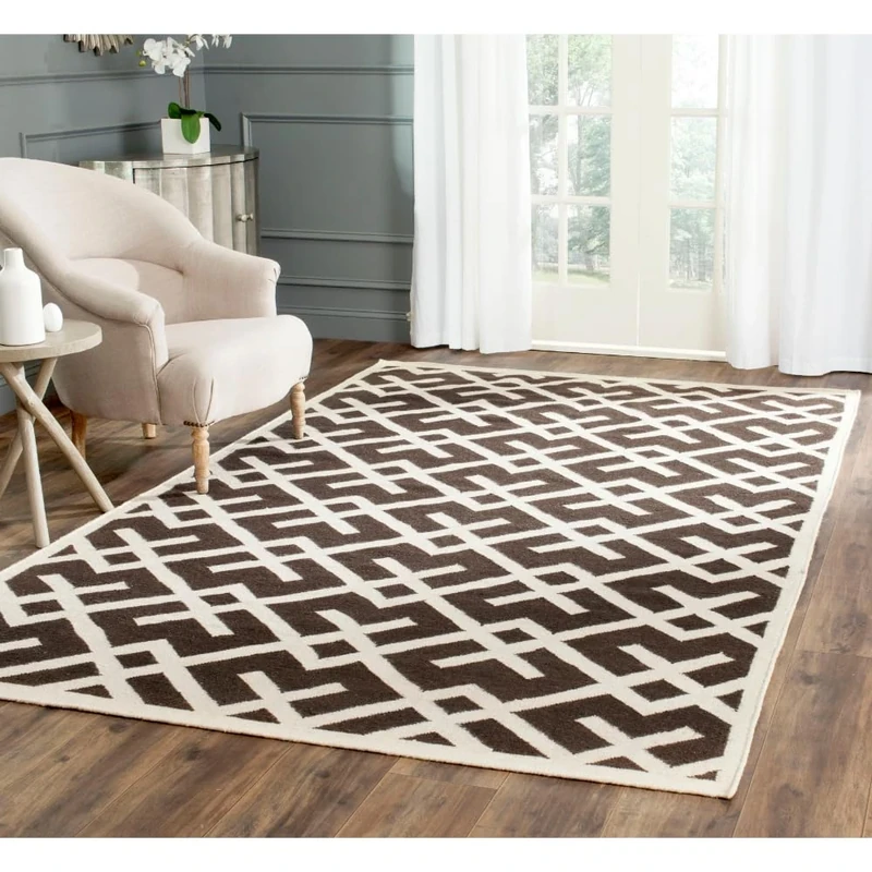 Safavieh Contemporary Indoor Flatweave Rectangle Area Rug, Dhurrie Collection, DHU552, in Brown / Ivory, 183 X 274 cm for Living Room, Bedroom or Any Indoor Space
