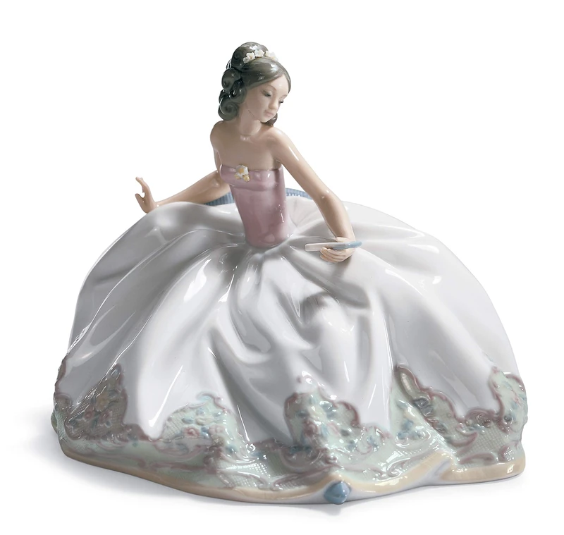 LLADRÓ At The Ball Woman Figurine. Porcelain Figure Figure.