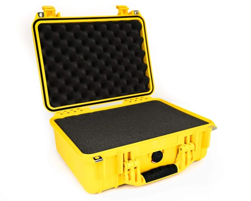PELI 1450 Watertight Shockproof Case for Valuable Equipment, IP67 Water- and Dustproof, 31L Capacity, Made in Germany, With Customisable Foam Insert, Yellow