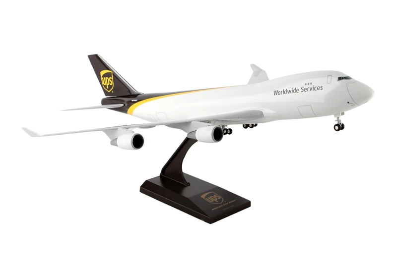 Daron Skymarks Ups 747-400F Airplane Model Building Kit with Gear 1/200-Scale, White,black