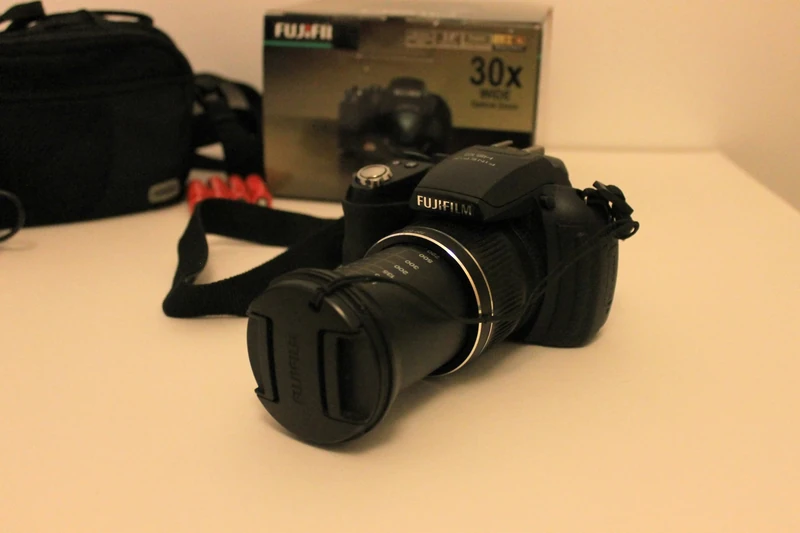 Fujifilm FinePix HS10 10MP Digital Camera - 30x Optical Zoom