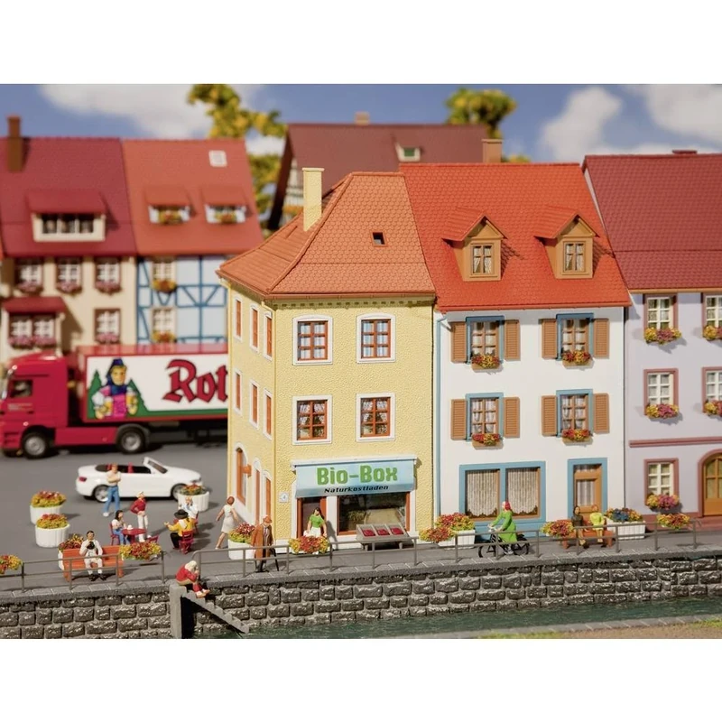Faller 130496 H0 2 Small city housesMALLCITY HOUSES