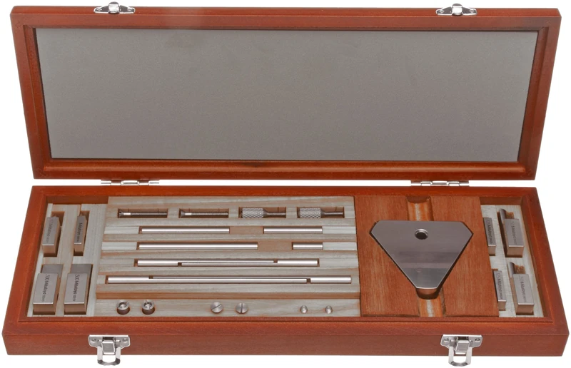 Mitutoyo 516-612 Square Gage Block Accessory