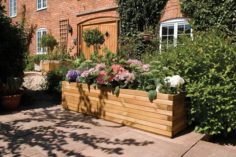 Rowlinson Patio Planter