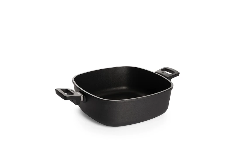 Woll Nowo Titanium Square Casserole Dish 28 x 28 cm Height 10 cm 6.0 Litres with 2 Side Handles Suitable for Ceramic, Gas, Electric, Halogen – Not Suitable for Induction Cookers, Cast Aluminium
