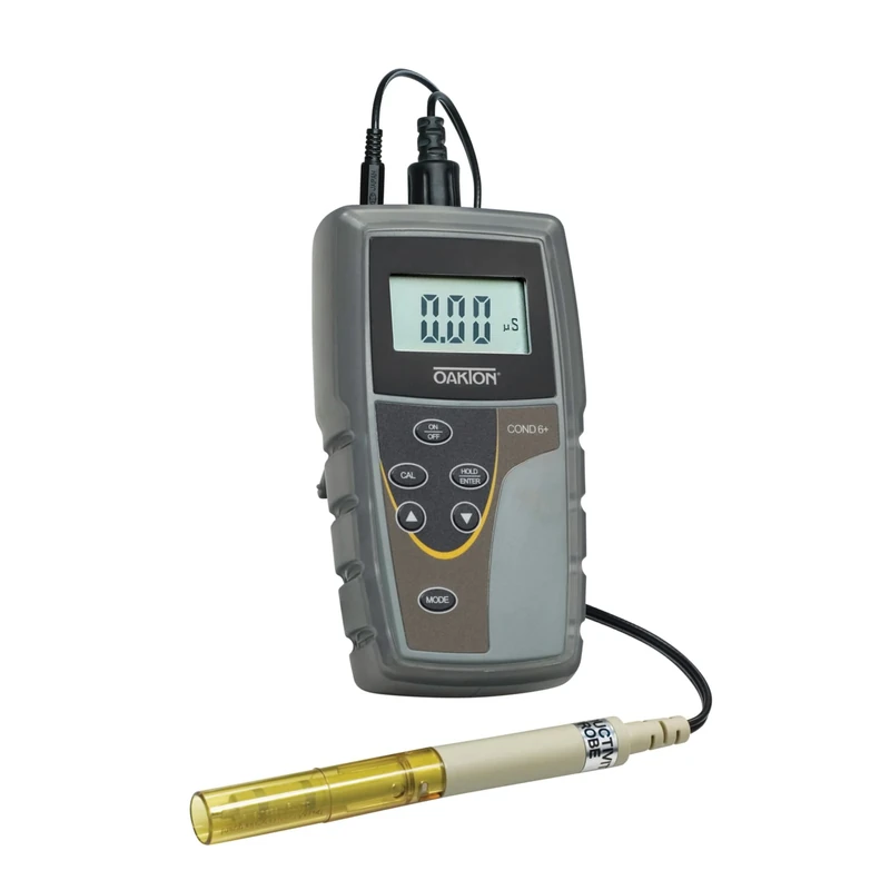 Cole-Parmer - Oakton CON 6+ Handheld Conductivity Meter with Probe - Medical & Scientific - Compatible with TraceableLIVE Cloud Service - LCD Screen, -10°C to 110°C / 14°F to 230°F