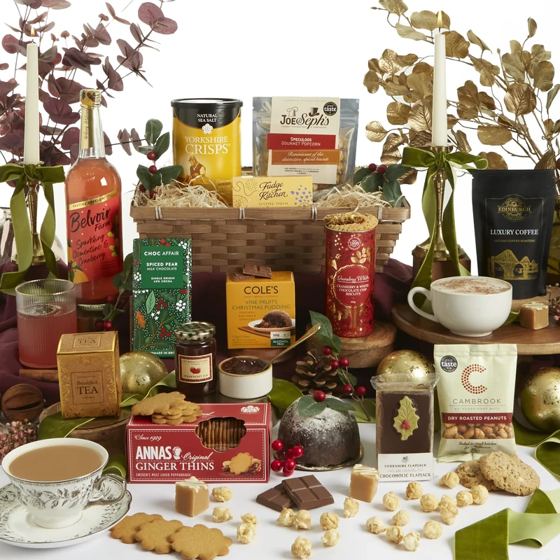 Luxury Joy of Christmas Hamper for Couples, Friends & Family – Alcohol Free Hamper with Artisan Chocolate, Indulgent Biscuits, Christmas Pudding & Festive Treats - Clearwater Hampers & Gourmet Gifts