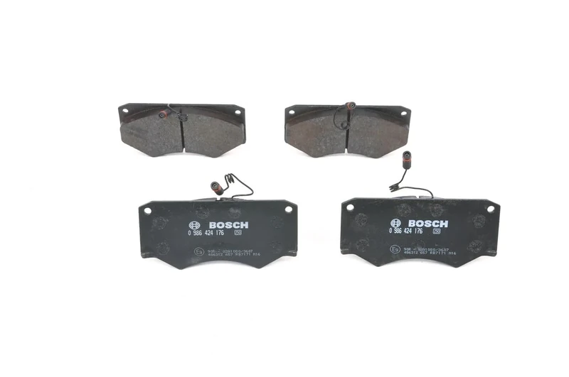 Bosch BP077 - Brake Pads Car Front Axle - Bosch Quality - Reduced Noise and Dust - ECE-R90 Certified - Copper-Free - 1 Set of 4 Pads