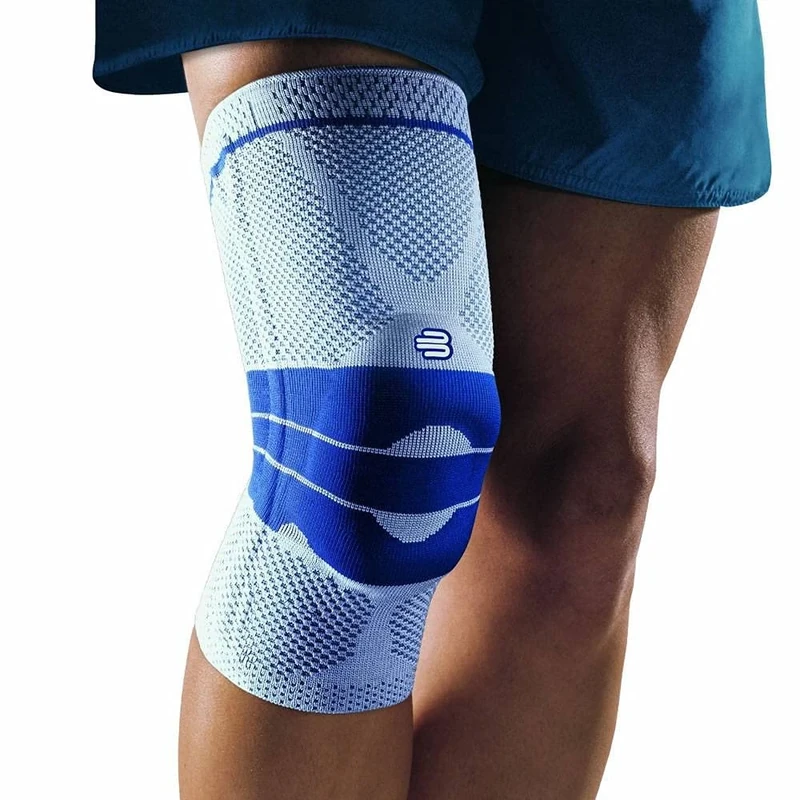 Bauerfeind GenuTrain Knee Support - breathable knit compression knee brace to relieve pain and swelling from arthritis, ACL injury, Miniscus tear, machine washable knee sleeve (Black, 3)