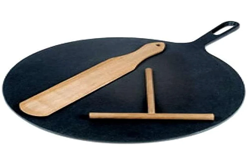 Cast Iron Crêpe and Omelette Pan with Spatulas, Black