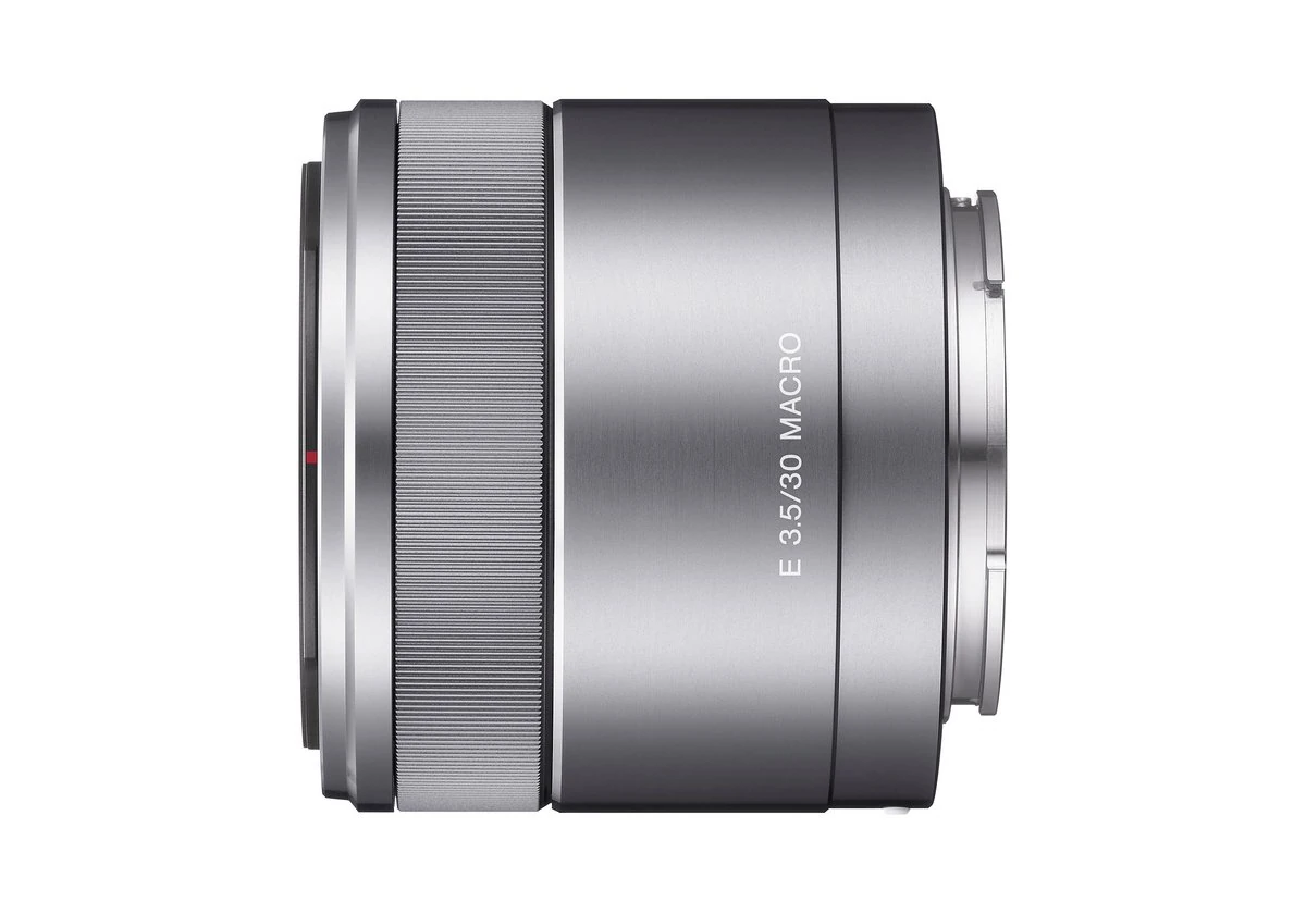 Sony E 30mm f/3.5 Macro APS-C Prime Lens – Ideal for Close-Up, Nature, and Product Photography