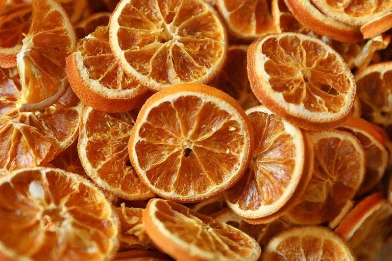 FloristryWarehouse dried Orange slices (approx 70) fresh scent, bright new crop. Professionally produced - Image 1