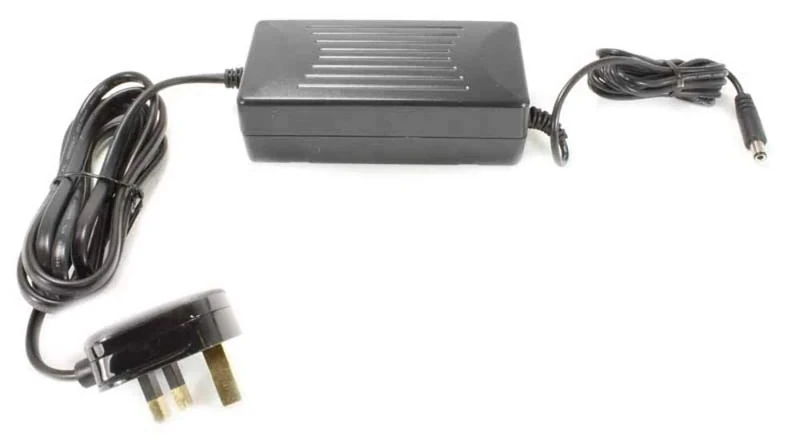 Scalextric P9300 Transformer 15V 4 Amp - for United Kingdom