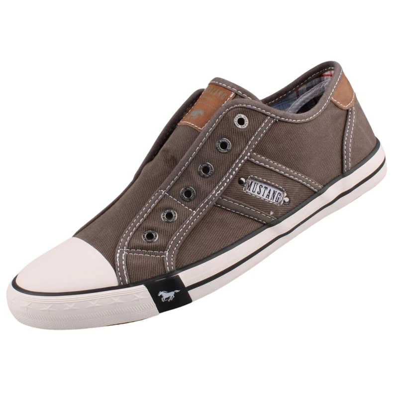 Mustang 4138-301-32, Men’s Low-Top Sneakers, Brown (Dunkelbraun 32), UK (44 EU)