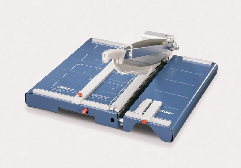 Dahle 868 Lever Cutting Machine with Comfort Plus Features