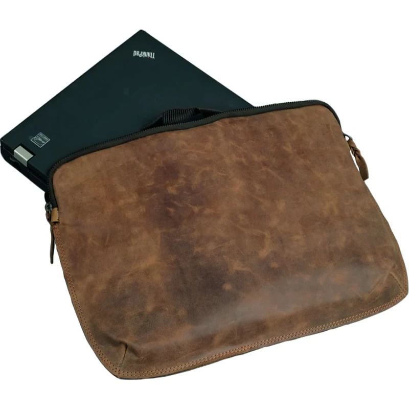 Pride and Soul - 601360 STYLE - laptop sleeve for 15.6 inch laptop, genuine leather, brown - Image 1