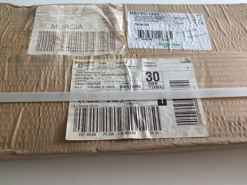 Schneider NSYEC1241 1 Entry Cab Gland Pla, 1200x400 SF, White